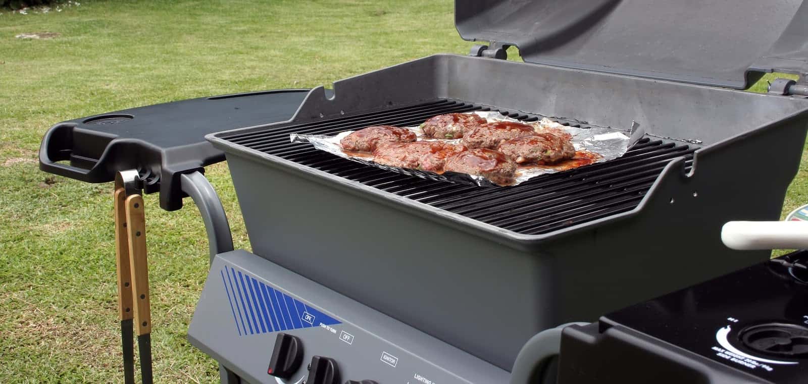 how do you cook lobster tails on a gas grill?